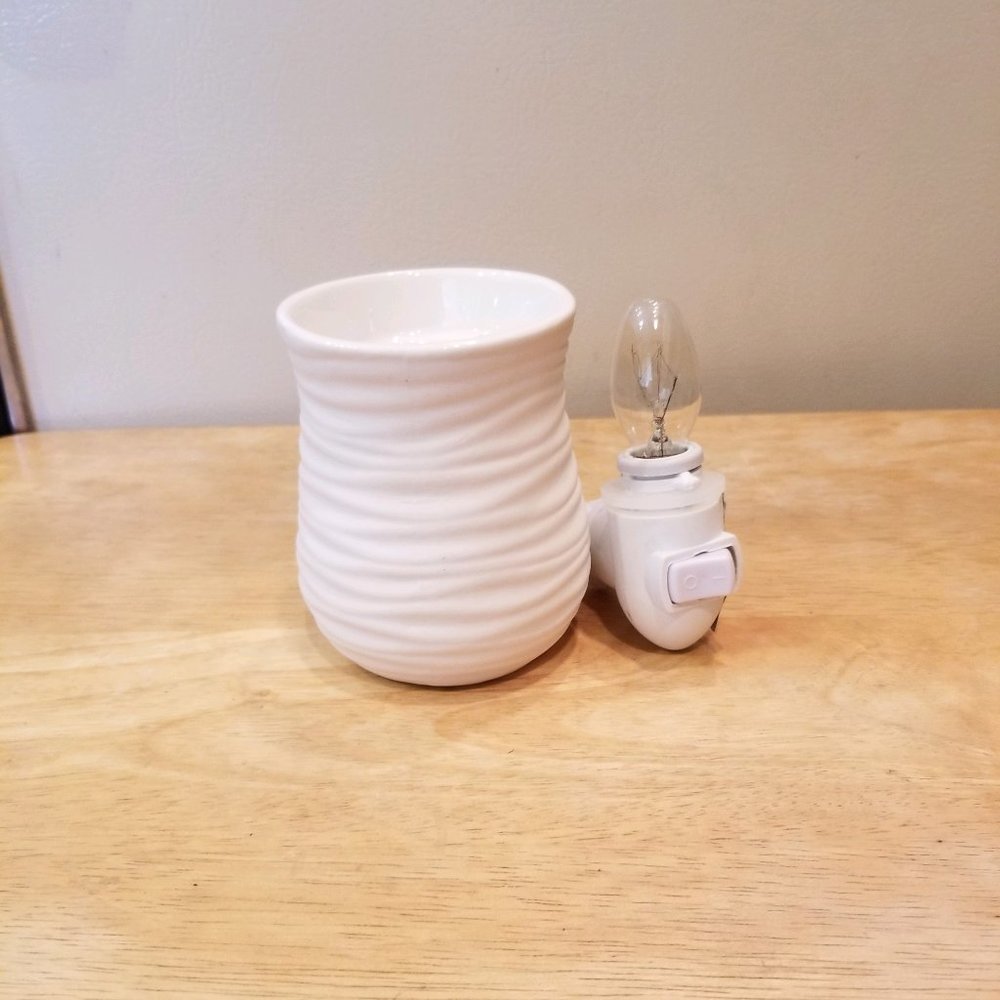 Candle Warmers Pluggable Fragrance Warmer - Harmony